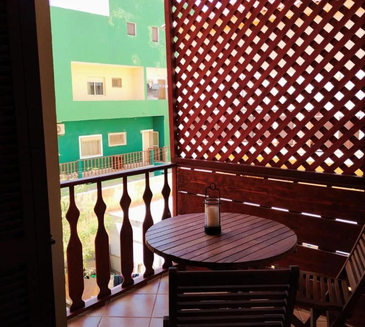 Vivetta Apartment Santa María 0*,